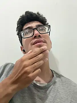 TylerWhite  online show from March 15, 5:08 pm