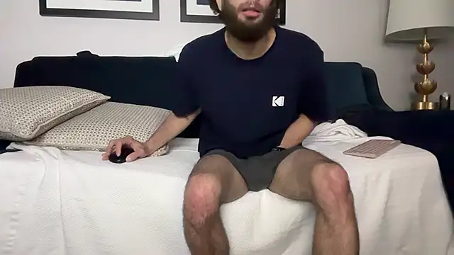 Snapshot of pantslesstraveler_plt chatting on October 28, 8:50 am pantslesstraveler plt online show from October 28, 8:50 am