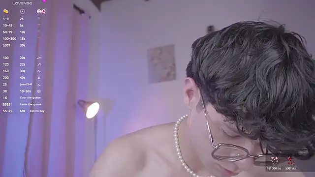 simonbane01 online show from February 18, 7:11 pm