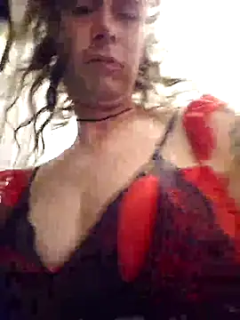 cdressupdiva online show from March 8, 7:45 am