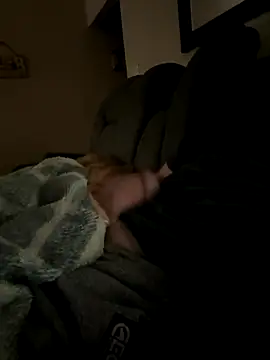 Snapshot of TXCowboy420 chatting on October 29, 7:17 pm TXCowboy420 online show from October 29, 7:17 pm