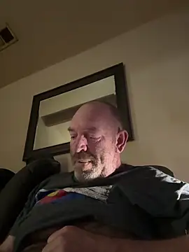 Snapshot of TXCowboy420 chatting on March 15, 2:35 am TXCowboy420 online show from March 15, 2:35 am