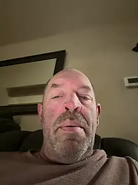 Snapshot of TXCowboy420 chatting on February 18, 5:11 pm TXCowboy420 online show from February 18, 5:11 pm