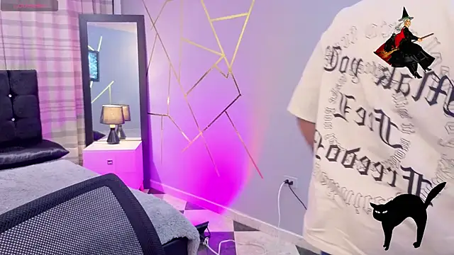 Noah Smith04 online show from October 24, 3:52 am