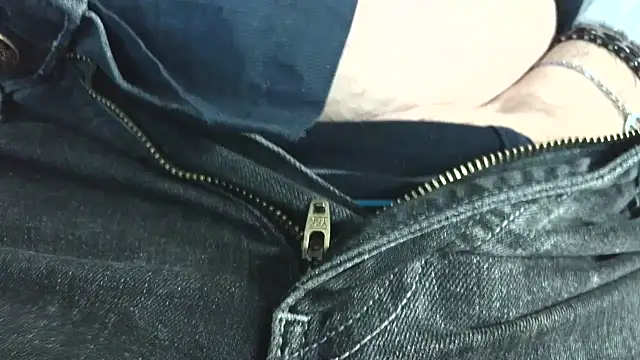 smoothandtiny online show from April 4, 2:47 pm