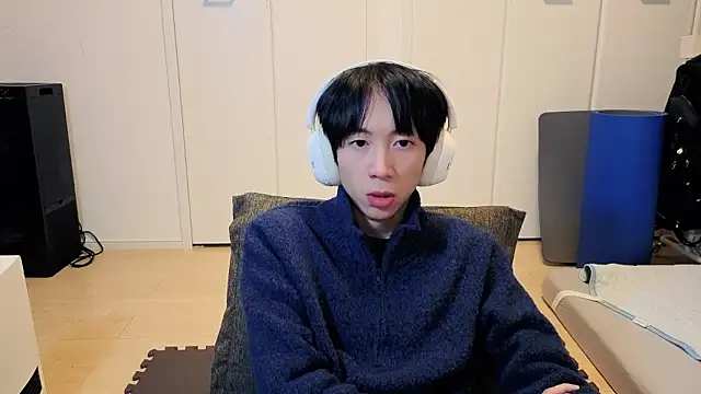 freeeeeessssss111 online show from December 17, 5:25 am