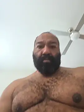 Bearhoney843 online show from October 30, 4:41 pm