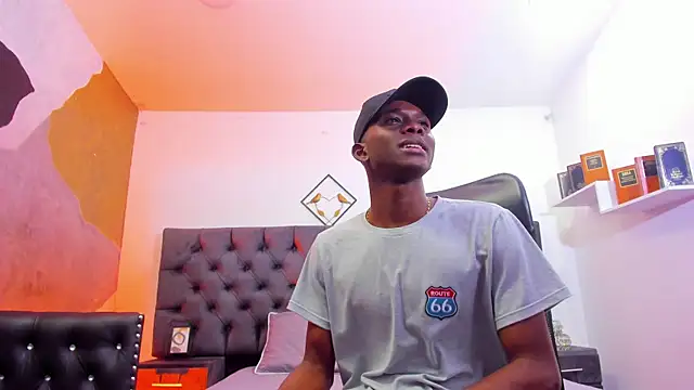 Snapshot of JacksonMuller_ chatting on December 5, 2:33 pm JacksonMuller online show from December 5, 2:33 pm