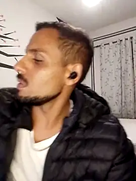 CasadoFavella online show from April 30, 3:02 am