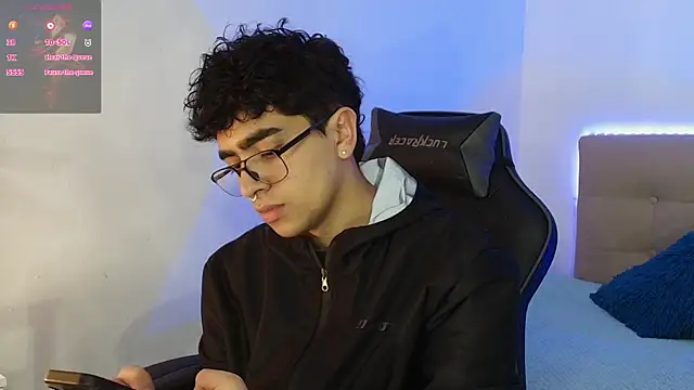  nickconnor01 online show from November 30, 10:23 pm