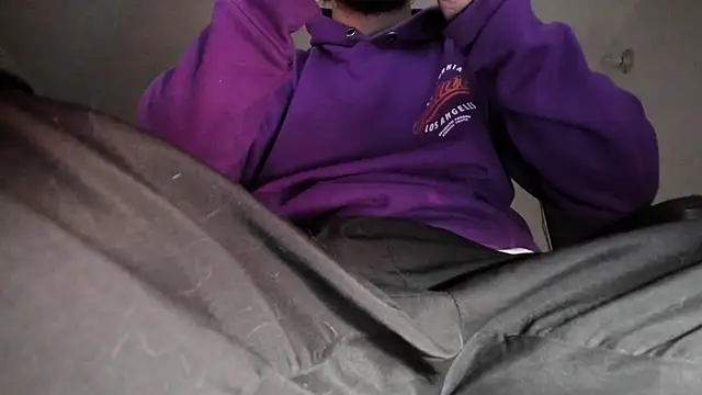 s sven03 online show from October 1, 4:38 am