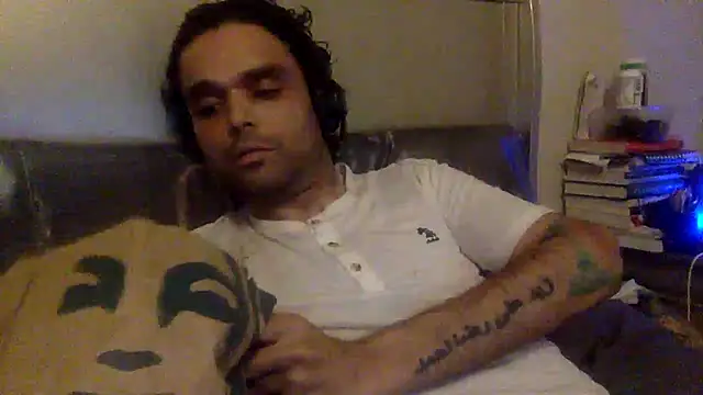 Snapshot of GForceSavage chatting on October 24, 3:52 am GForceSavage online show from October 24, 3:52 am