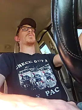 Snapshot of REDHAMMER_ chatting on October 16, 8:28 pm REDHAMMER  online show from October 16, 8:28 pm