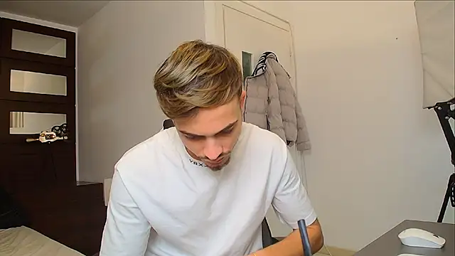 BrandonTate online show from November 19, 11:43 am