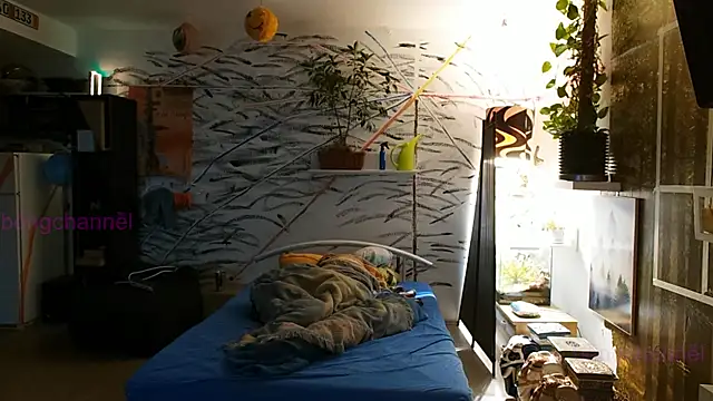 Snapshot of BongChannel chatting on December 26, 1:21 pm BongChannel online show from December 26, 1:21 pm