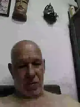 Snapshot of FabiQuilmes chatting on January 8, 12:06 am FabiQuilmes online show from January 8, 12:06 am