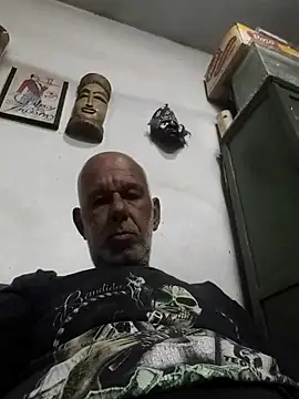 FabiQuilmes online show from April 26, 2:31 am