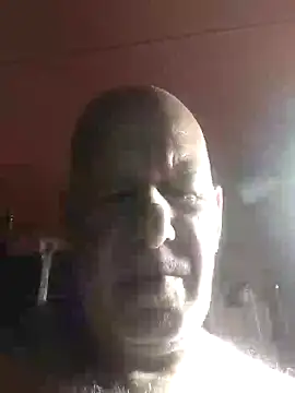 Snapshot of FabiQuilmes chatting on December 31, 12:32 am FabiQuilmes online show from December 31, 12:32 am