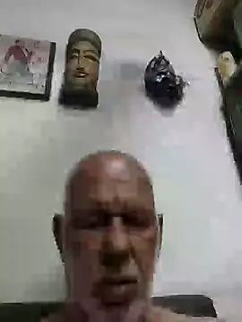 Snapshot of FabiQuilmes chatting on January 26, 2:45 am FabiQuilmes online show from January 26, 2:45 am