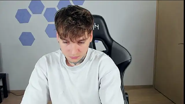 Chris Tyson online show from January 16, 2:19 pm