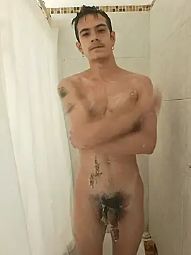 LYZBORNHD online show from December 30, 3:03 am