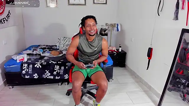 AlejoKhalifa  online show from November 22, 11:54 am