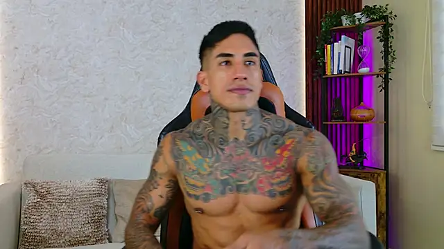 AdanReilly online show from October 24, 9:27 pm