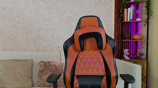 AdanReilly online show from January 17, 10:33 pm