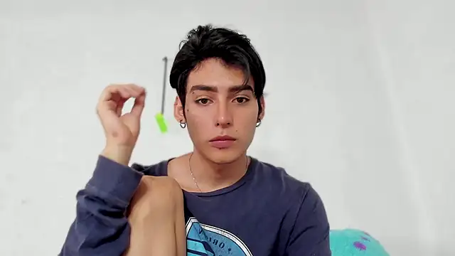 sebas rose online show from December 7, 3:08 pm