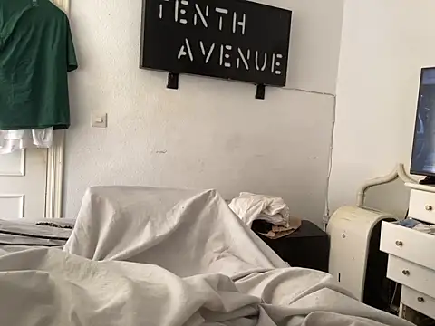 Bossinmidd12 online show from October 14, 10:33 am