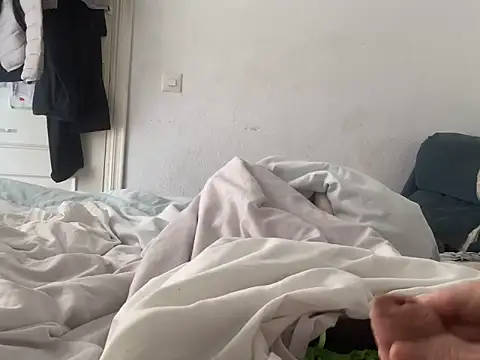 Bossinmidd12 online show from December 14, 12:01 pm