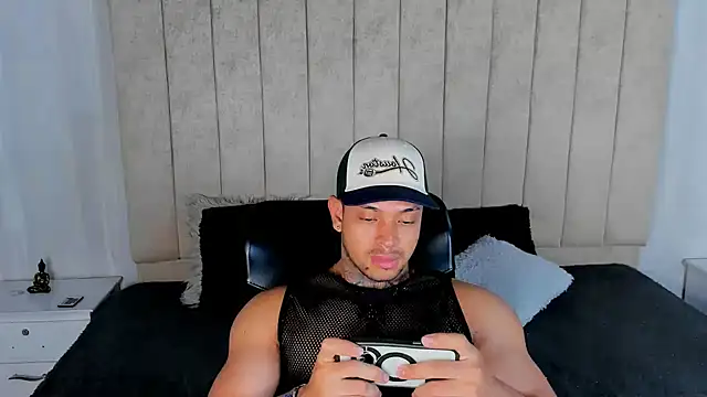 Stiven collins online show from December 10, 4:56 am