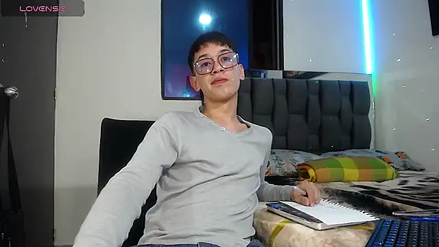 Mr daren  online show from January 21, 6:00 pm