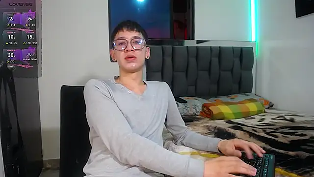 Mr daren  online show from January 27, 5:58 pm