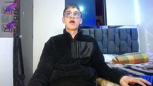 Mr daren  online show from February 22, 8:59 pm