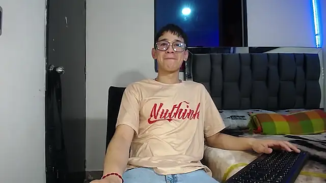 Mr daren  online show from January 31, 6:03 pm