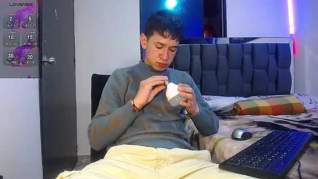 Mr daren  online show from February 26, 7:14 pm