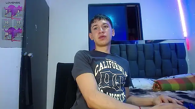 Mr daren  online show from February 17, 5:21 pm