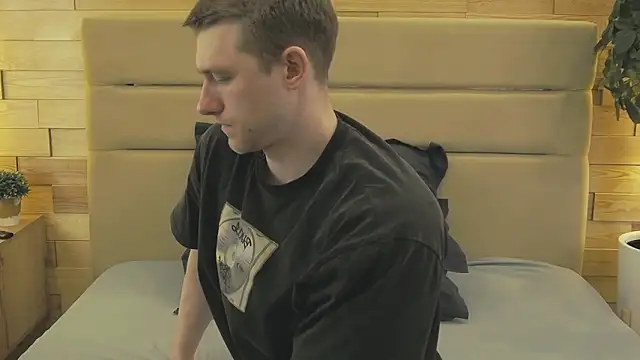 EthanPinkman online show from April 4, 4:53 am