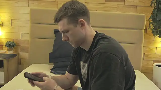 EthanPinkman online show from March 28, 4:02 am