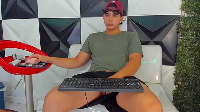 Dani cumboy online show from November 13, 2:55 pm