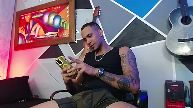 MagnusFrost online show from February 24, 1:39 am