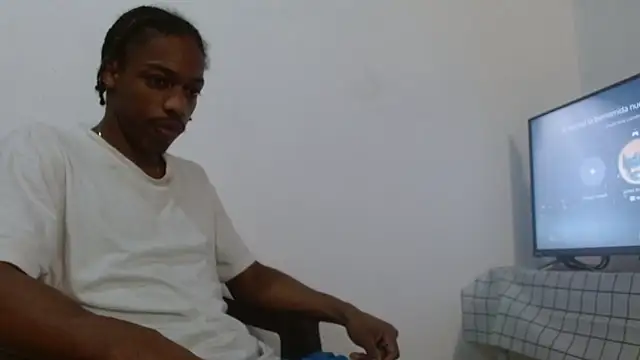 Larry-n-clouds online show from February 18, 4:48 pm