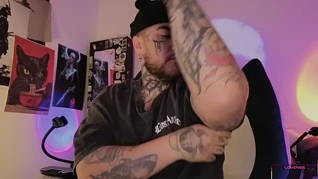 Ash gusbig online show from November 26, 3:53 am