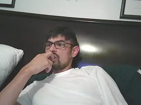 spence204011 online show from November 1, 11:09 pm