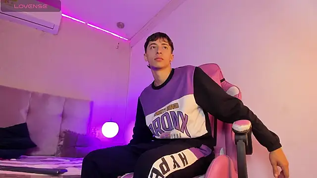 AlessandroDybala online show from February 18, 11:44 am