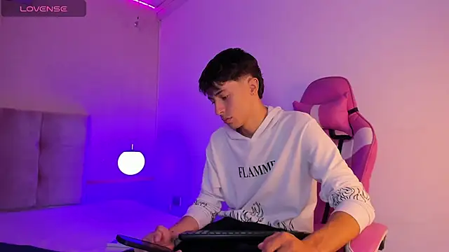 AlessandroDybala online show from December 22, 12:16 pm