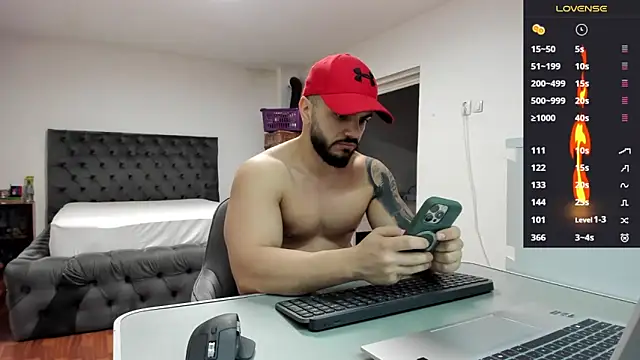 supermanboy94 online show from February 6, 7:49 am