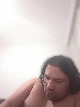 raducelfrumos99 online show from April 13, 3:56 pm