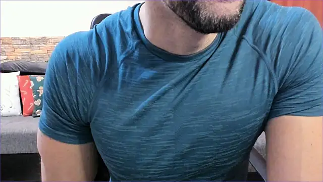 HotHunkTrainer online show from March 6, 9:14 am